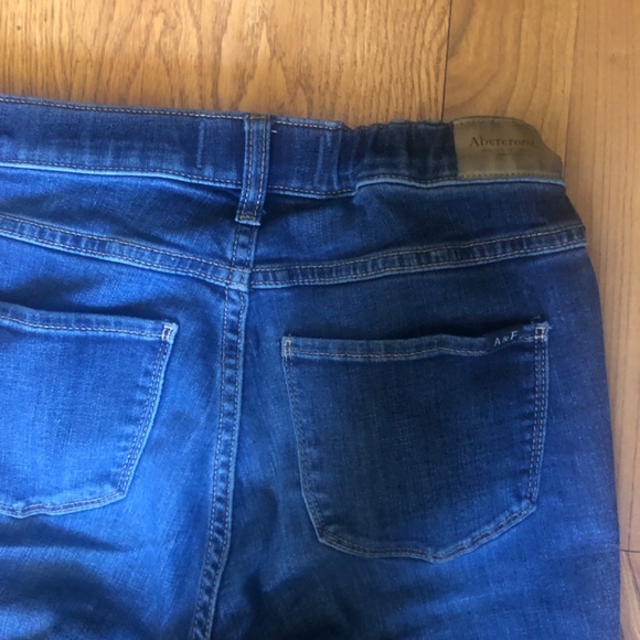 Jeans - Picture 3 of 4